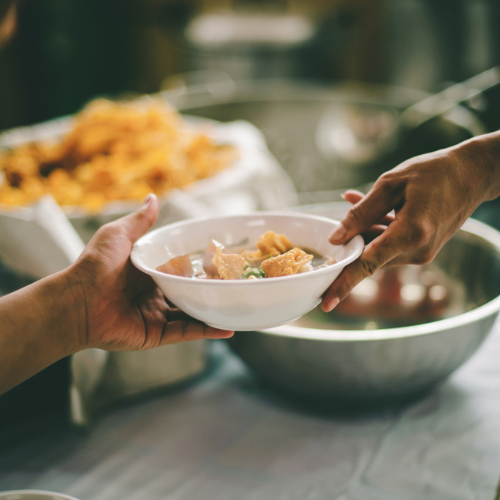 Offrir un repas solidaire